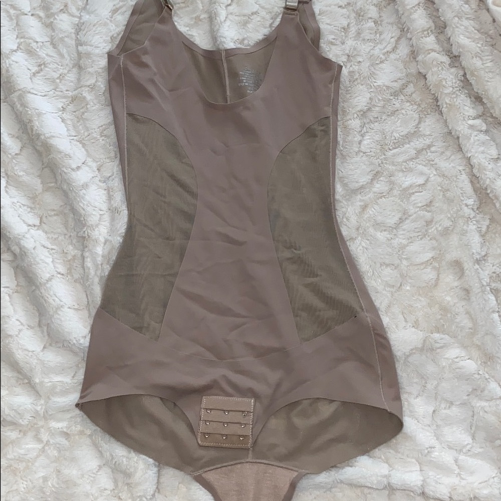 Youmita bodysuit